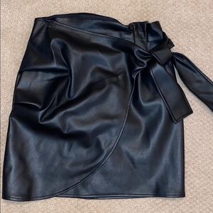 Express leather skirt